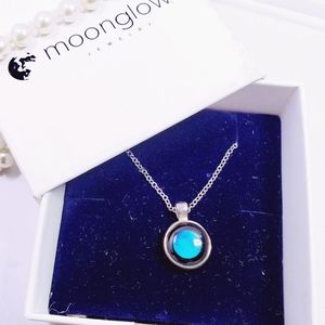 》NEW Moonglow Blue Moon Necklace Charm Pendant